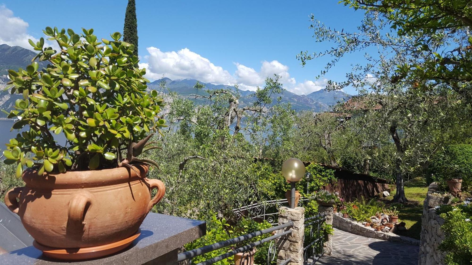 Casa Valenti Διαμέρισμα Brenzone sul Garda Εξωτερικό φωτογραφία